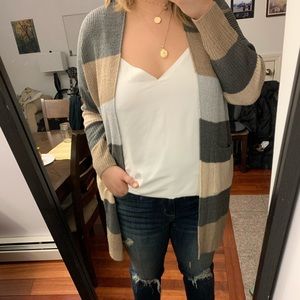 Striped cardigan/sweater